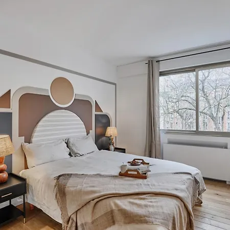 Bahce - 1 A Porte-dauphine * Paris